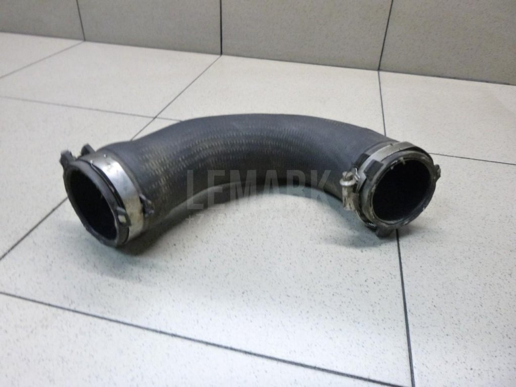 Патрубок интеркулера