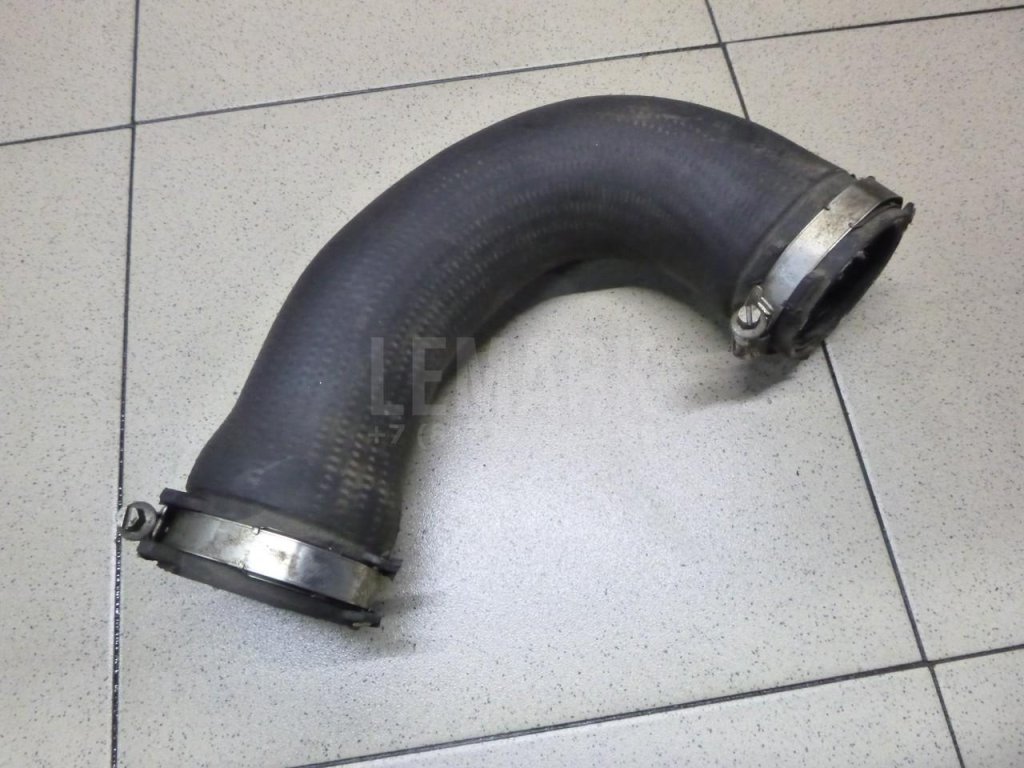 Патрубок интеркулера