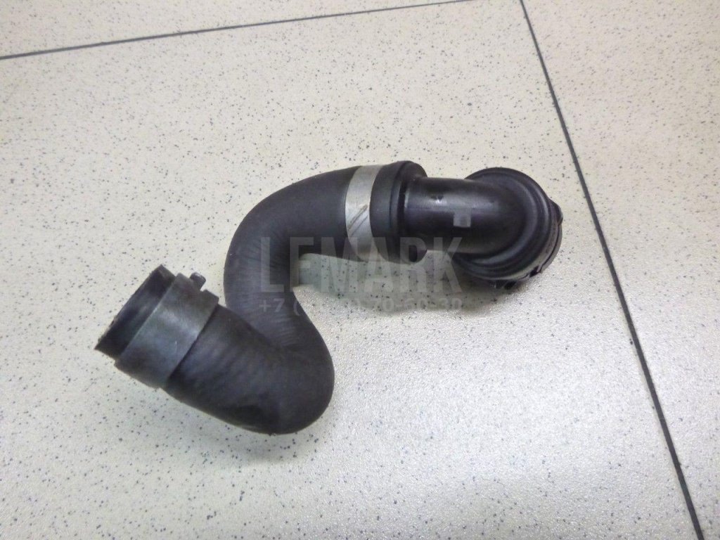 Патрубок отопителя