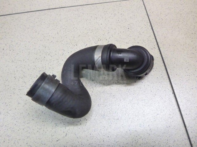 Патрубок отопителя