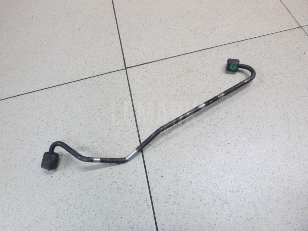 Трубка топливная