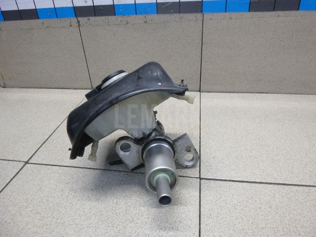 Цилиндр тормозной главный