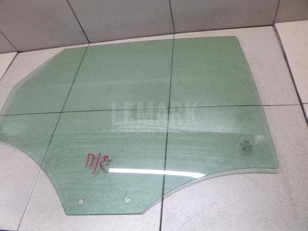 Стекло двери задней правой