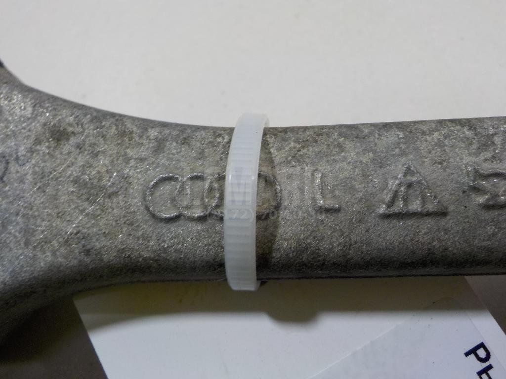 Рычаг передний верхний левый передний