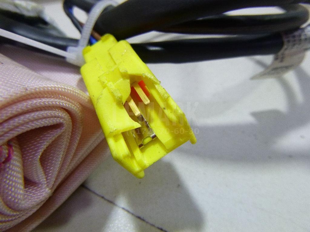 Подушка безопасности боковая (в сиденье)