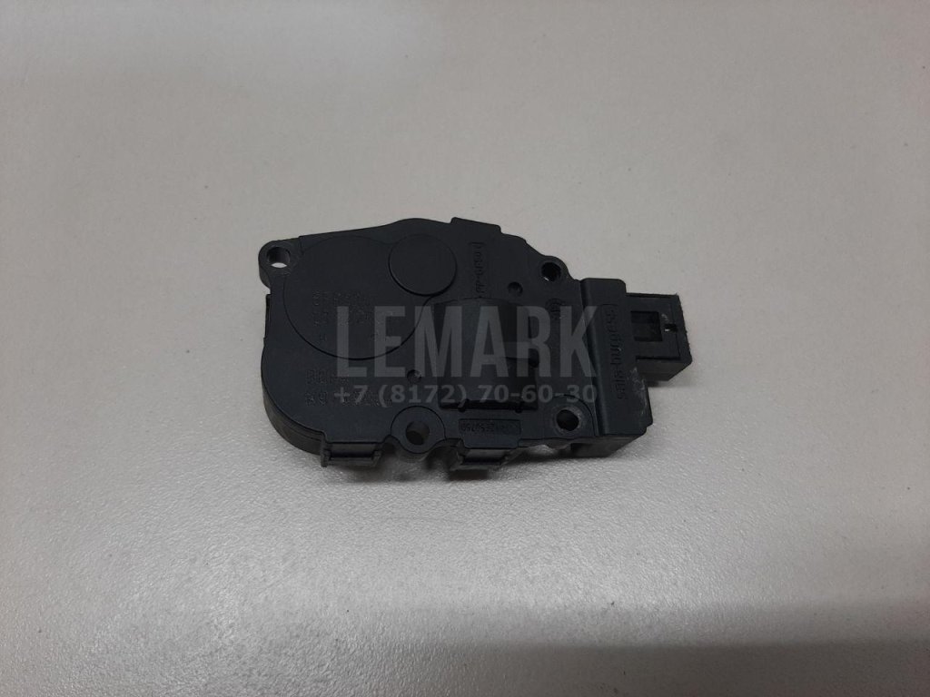 Моторчик заслонки отопителя