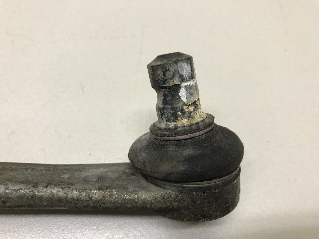 Рычаг передний верхний левый передний