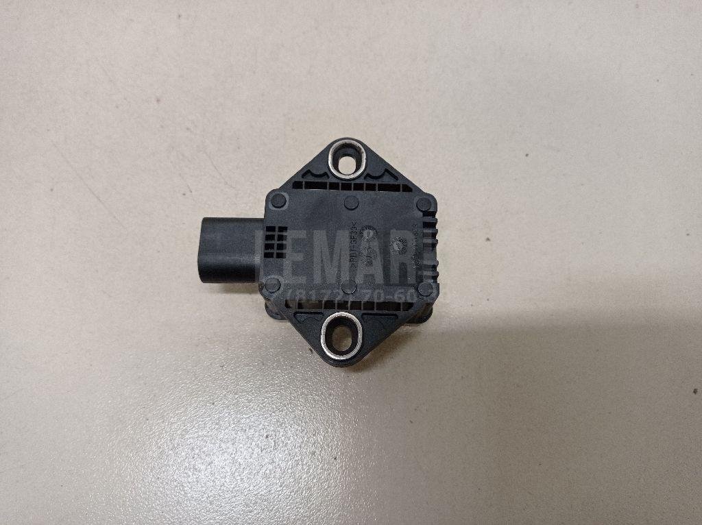 Датчик ускорения