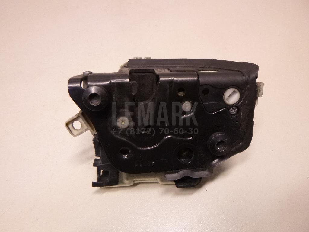 Замок двери передней правой