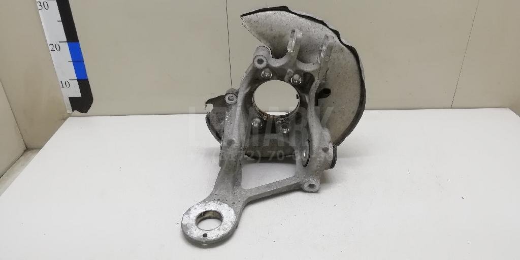 Кулак поворотный задний правый