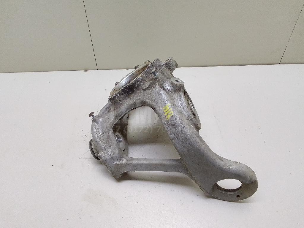 Кулак поворотный задний правый