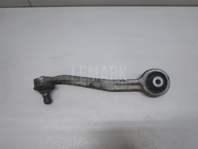 Рычаг передний верхний правый задний