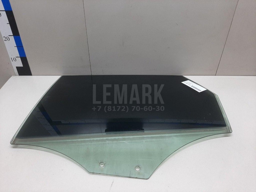 Стекло двери задней левой