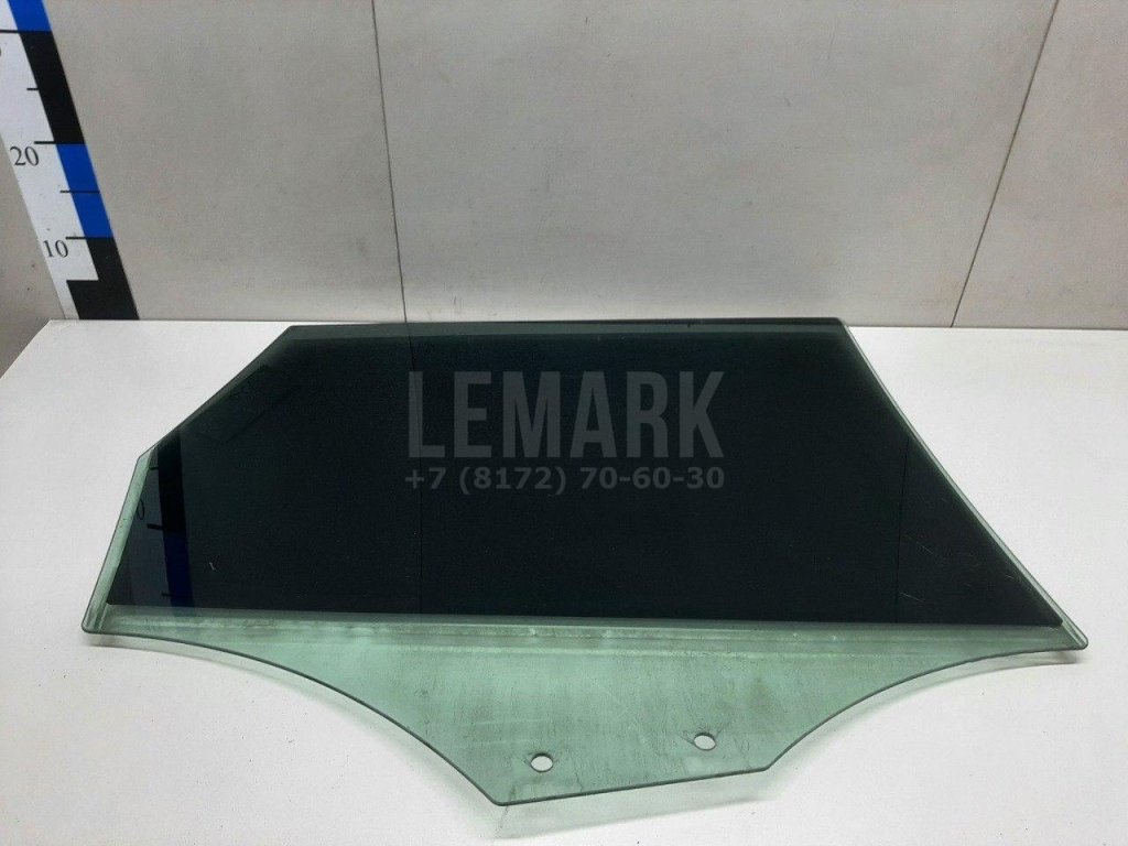 Стекло двери задней левой