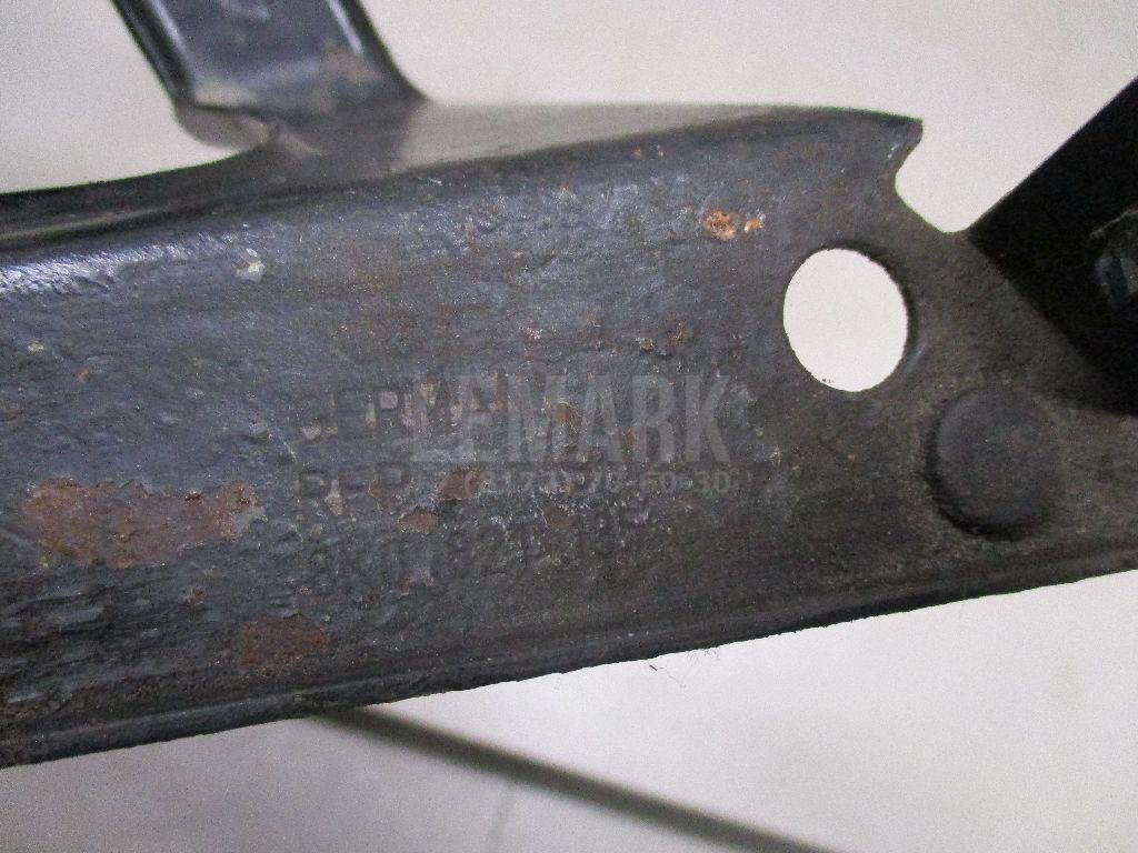 Кронштейн крепления крыла