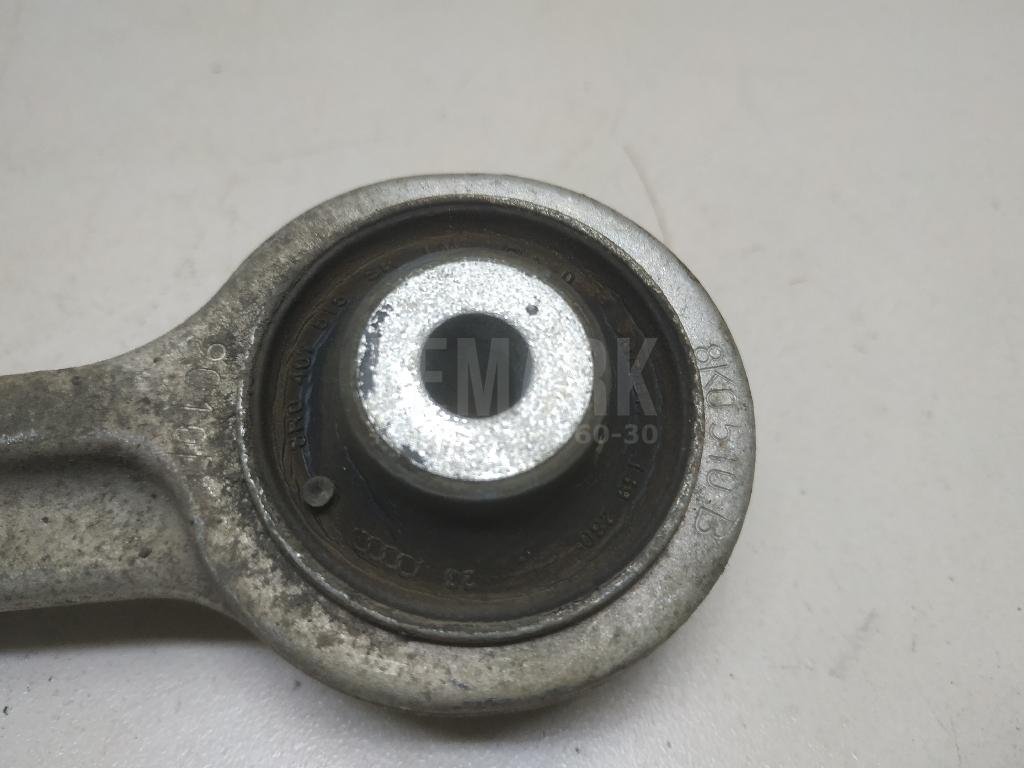 Рычаг передний верхний правый задний