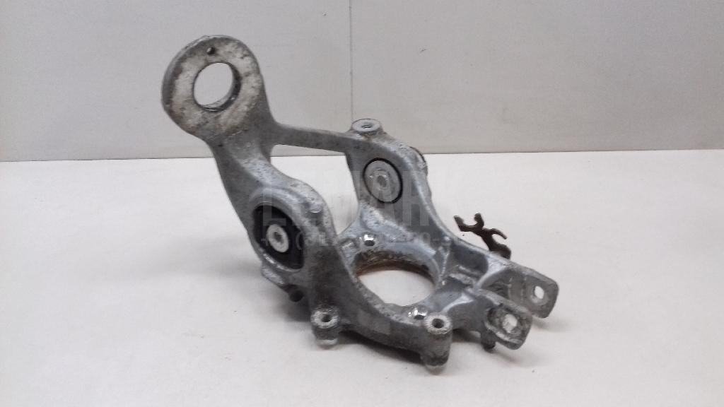 Кулак поворотный задний левый