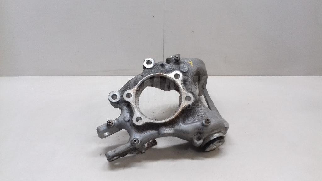 Кулак поворотный задний правый