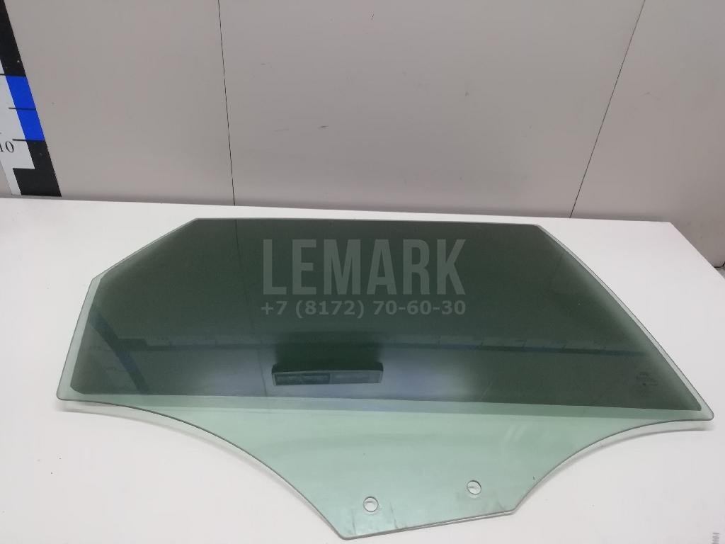 Стекло двери задней правой