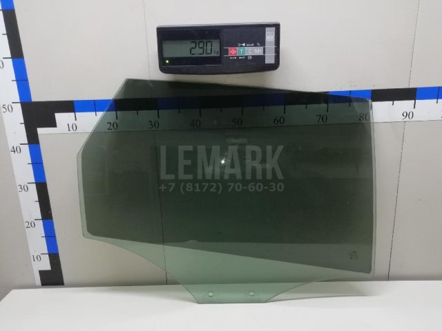 Стекло двери задней правой