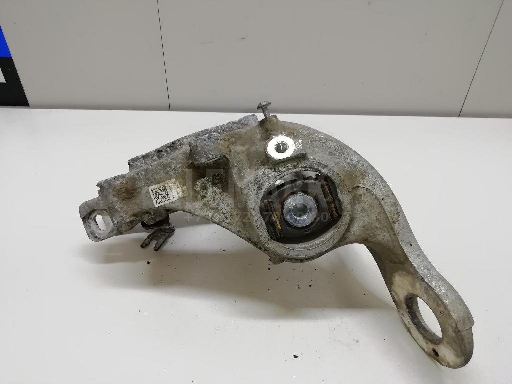 Кулак поворотный задний левый