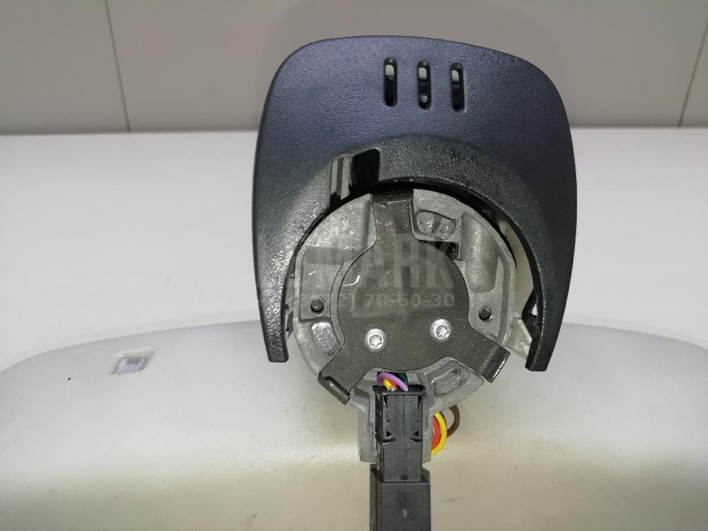 Зеркало заднего вида