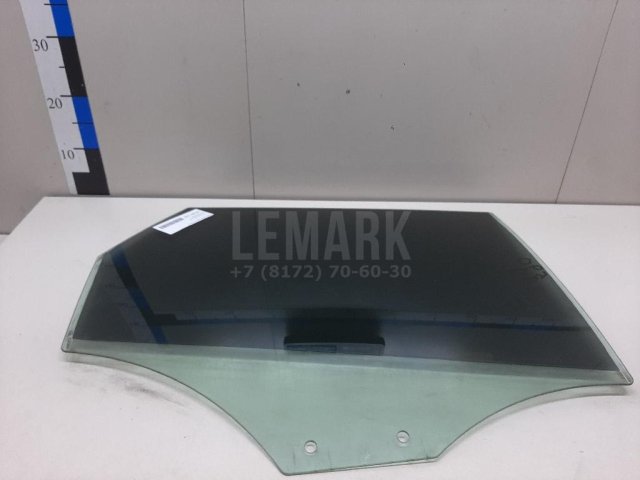 Стекло двери задней правой