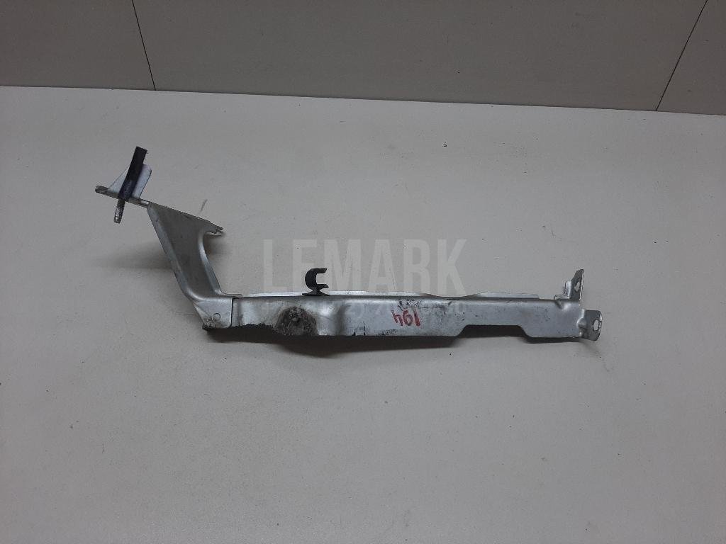 Кронштейн крепления крыла