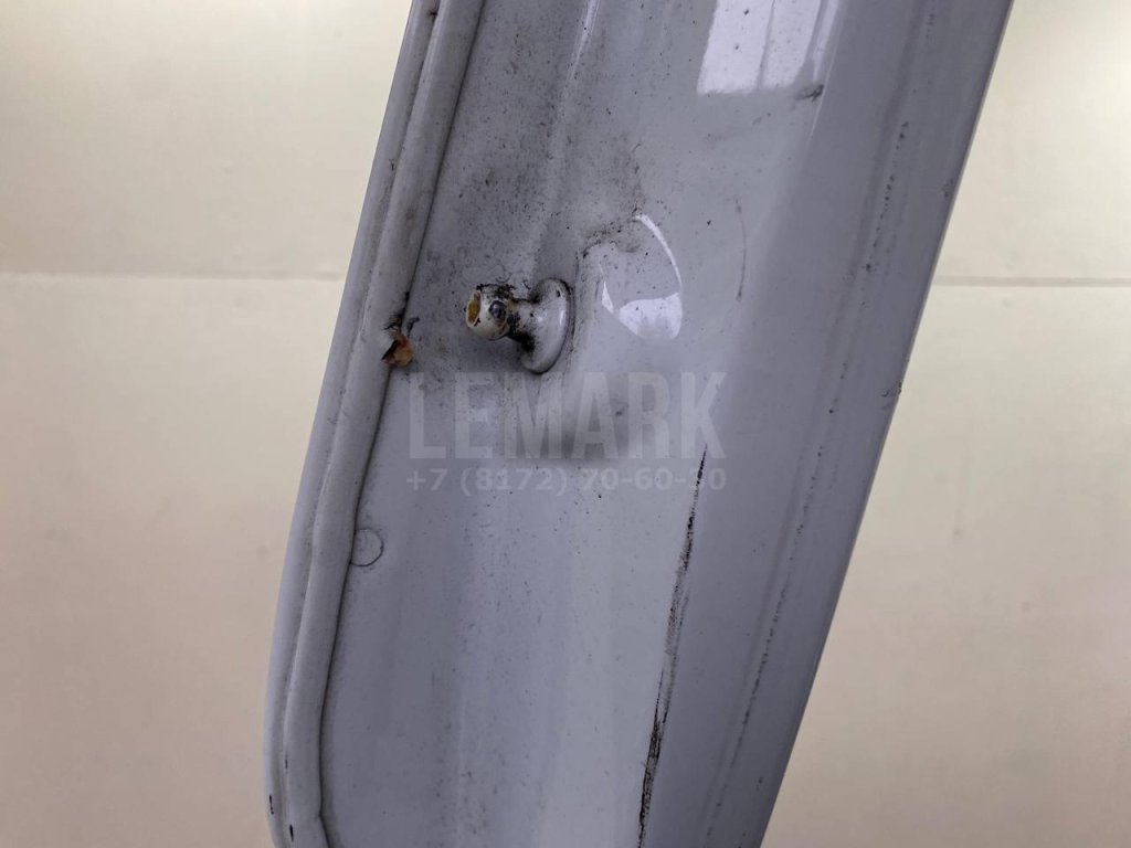 Эмблема на крышку багажника