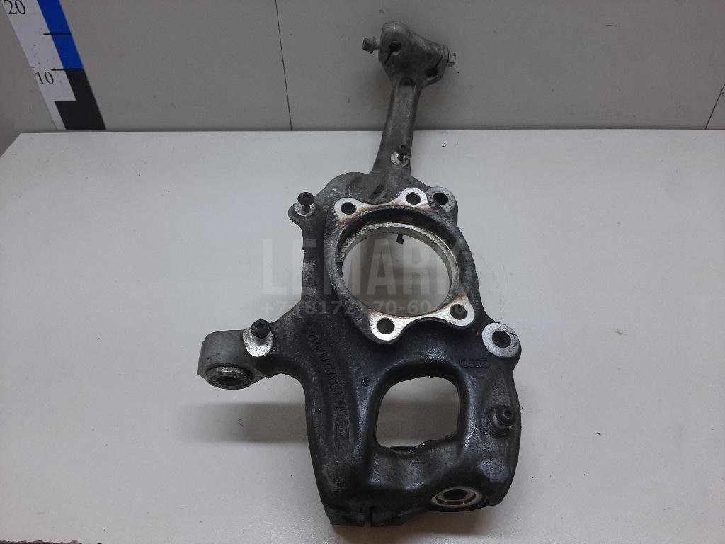 Кулак поворотный передний левый