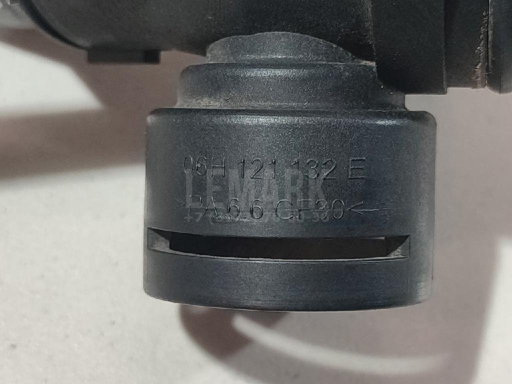 Фланец двигателя системы охлаждения