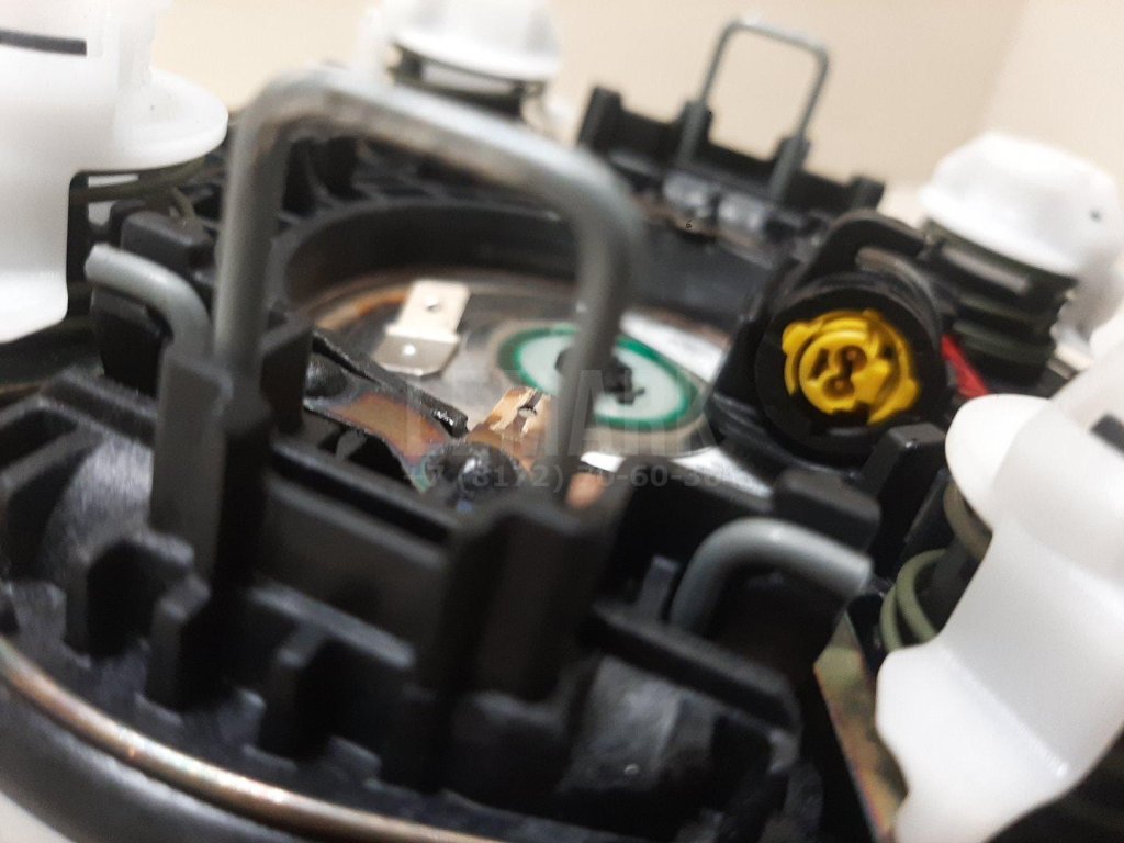 Подушка безопасности в рулевое колесо