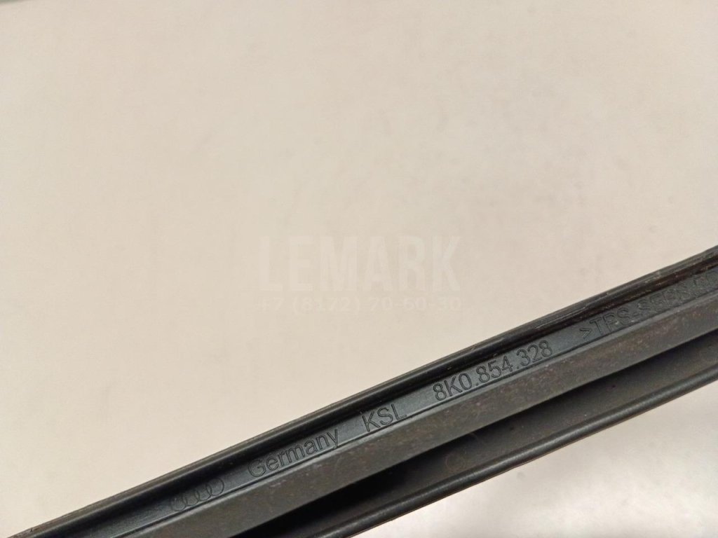 Молдинг лобового стекла