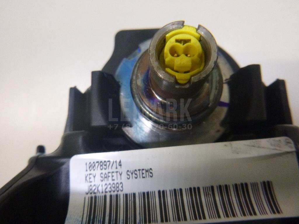 Подушка безопасности пассажирская (в торпедо)