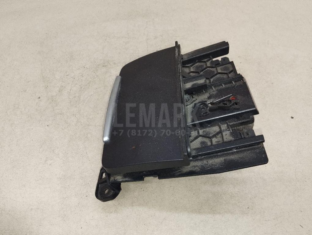 Пепельница передняя