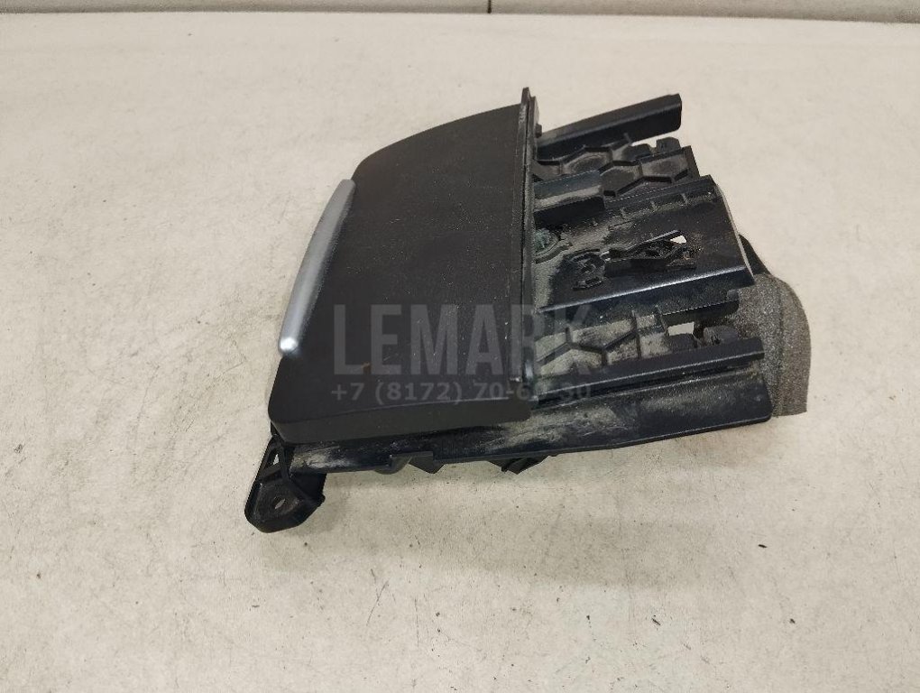 Пепельница передняя