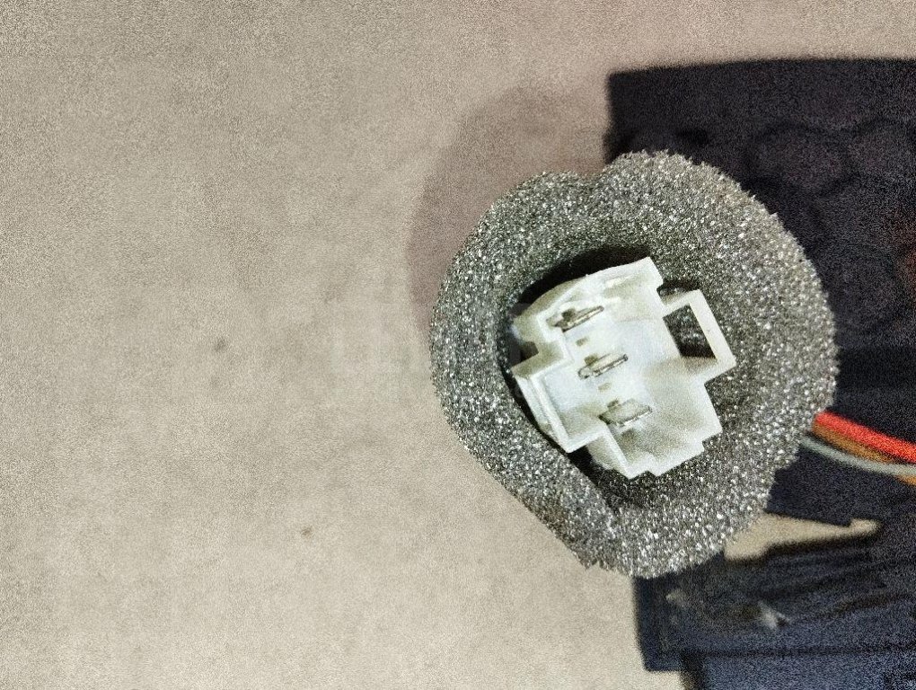 Пепельница передняя