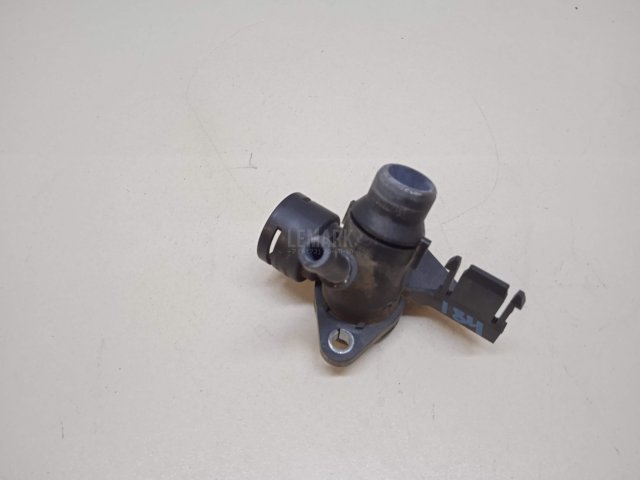 Фланец двигателя системы охлаждения