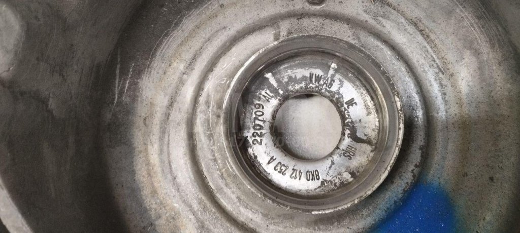 Кронштейн амортизатора