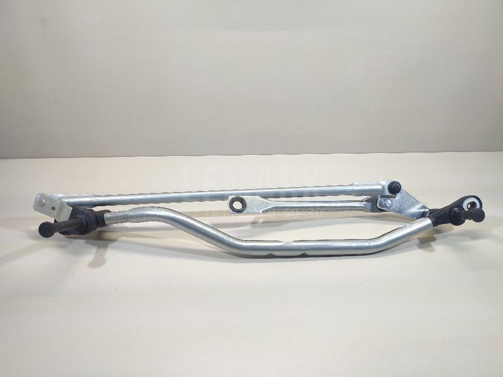 Трапеция стеклоочистителей