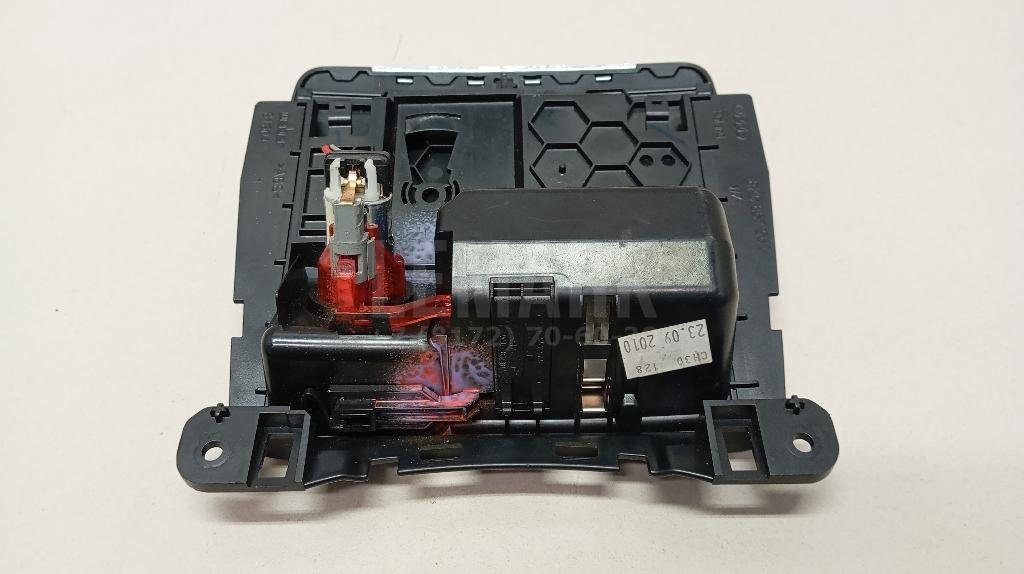 Пепельница передняя