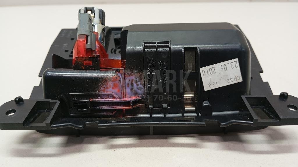 Пепельница передняя