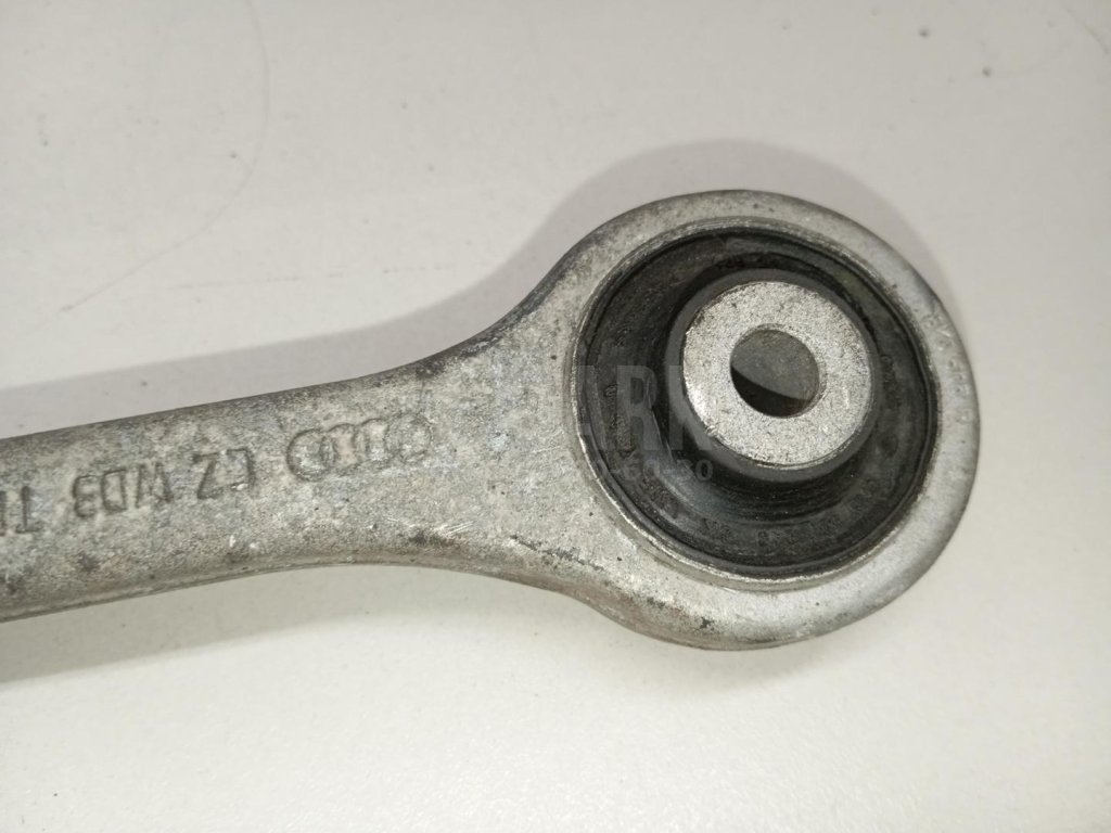 Рычаг передний верхний левый передний