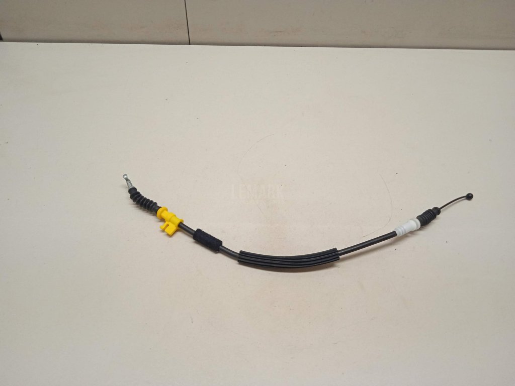 Трос открывания двери