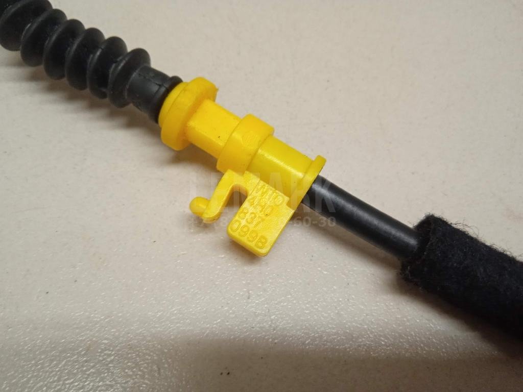 Трос открывания двери