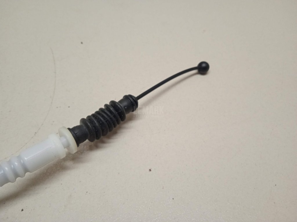 Трос открывания двери