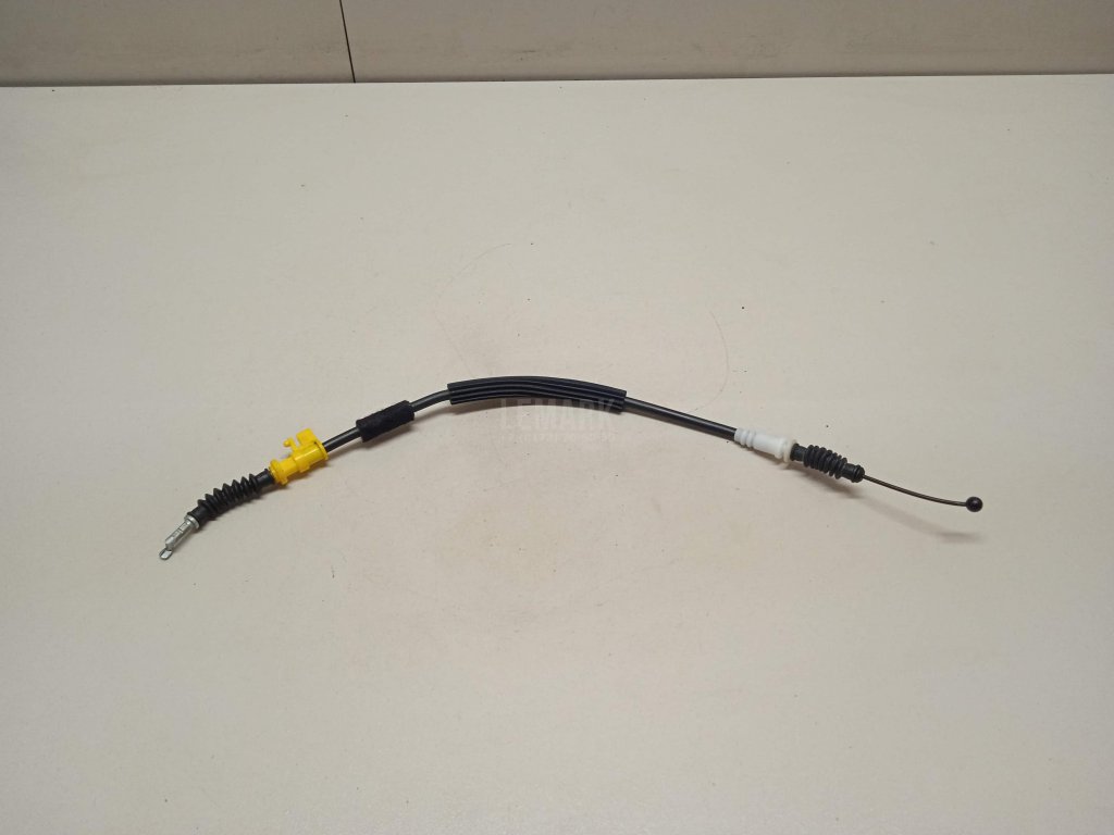 Трос открывания двери