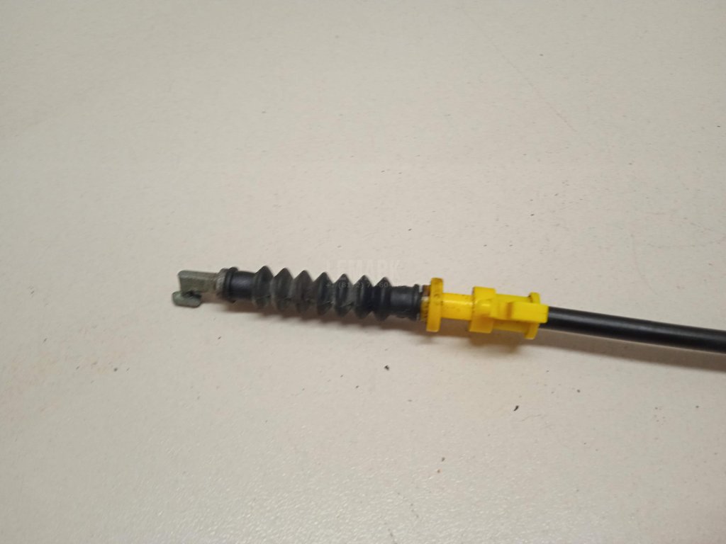 Трос открывания двери