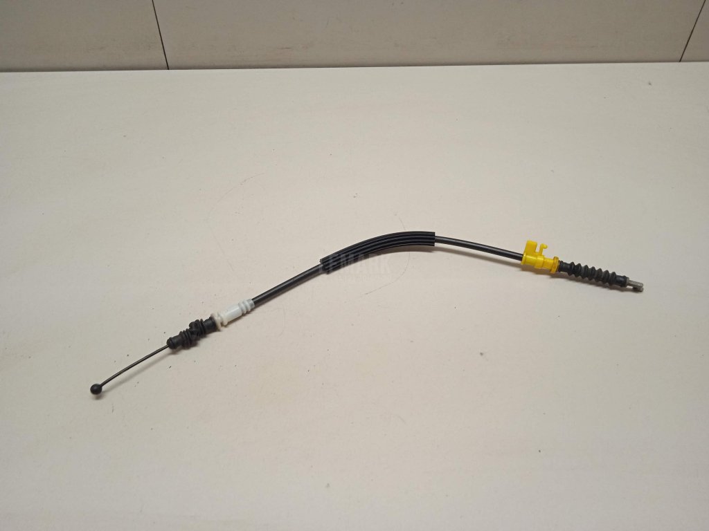 Трос открывания двери