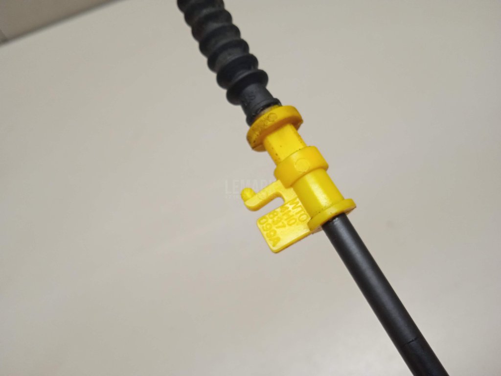 Трос открывания двери